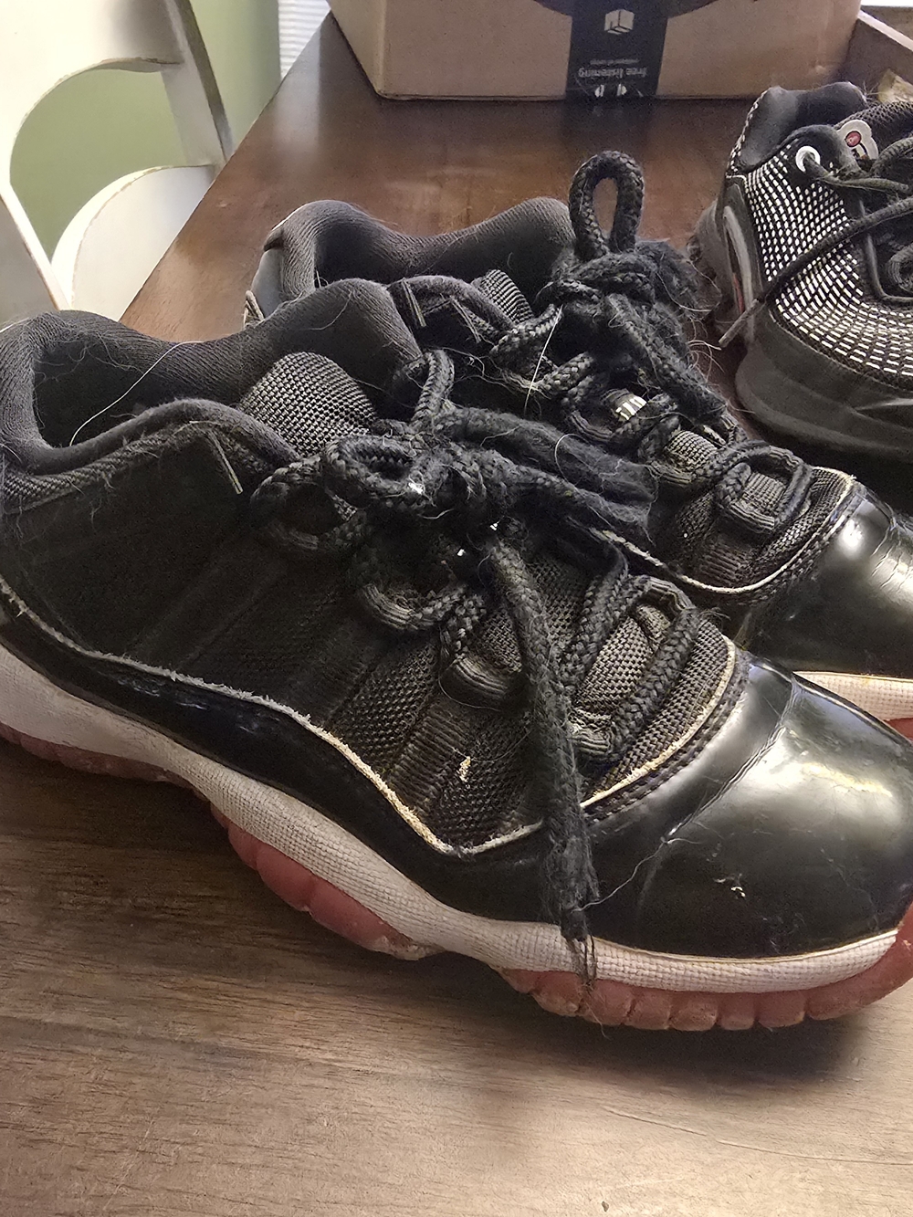 Jordan 11 Low "Bred" 3.5Y